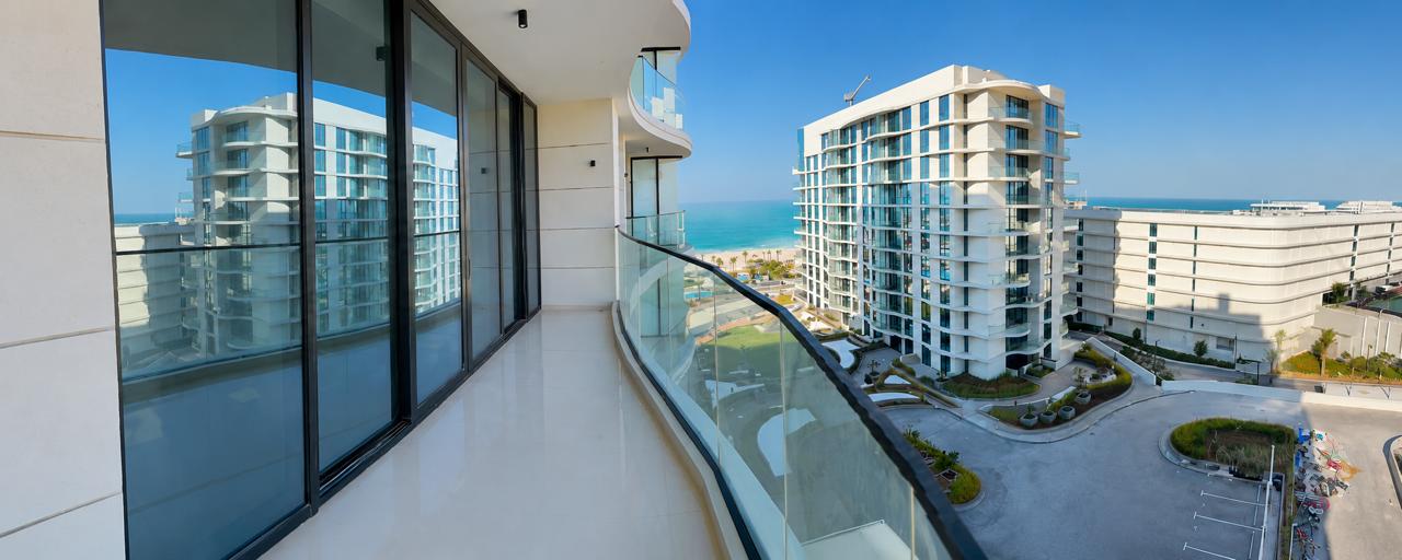Ready 1BR | Partial Sea View | Bay Central 1
